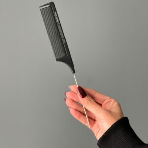 این تصویر شامل عکس محصول شانه دندانه ریز دم باریک تونی می باشد.